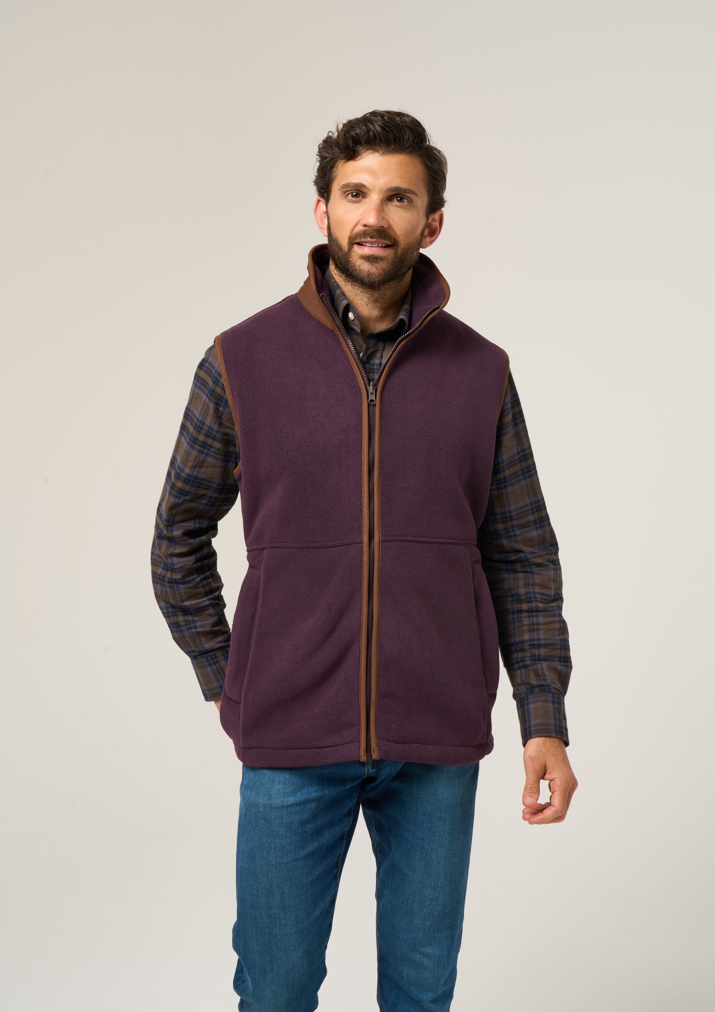 Aylsham Men's Fleece Gilet In Plum