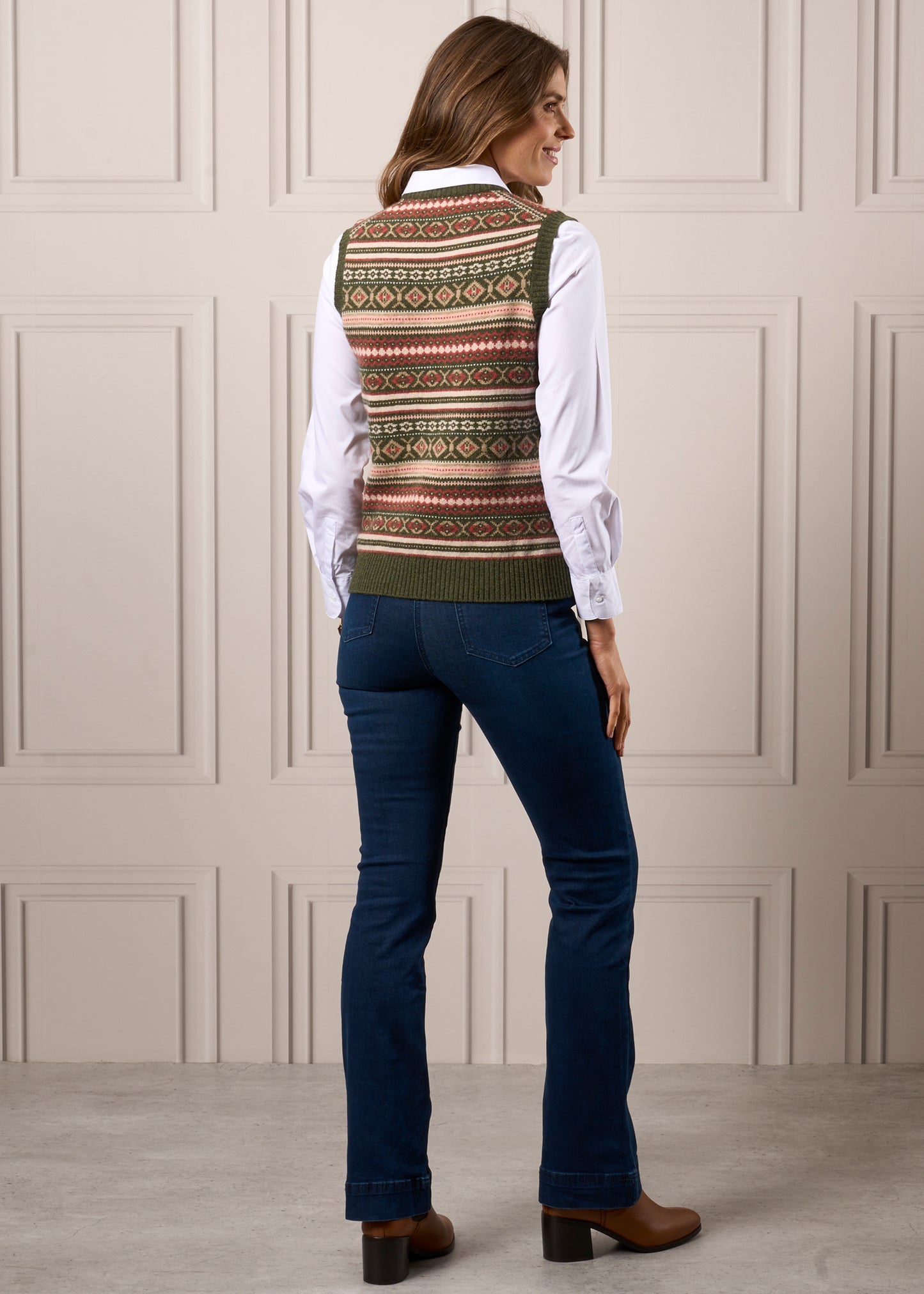 Amelia Ladies Fair Isle Sleeveless Crew Neck Jumper In Thyme