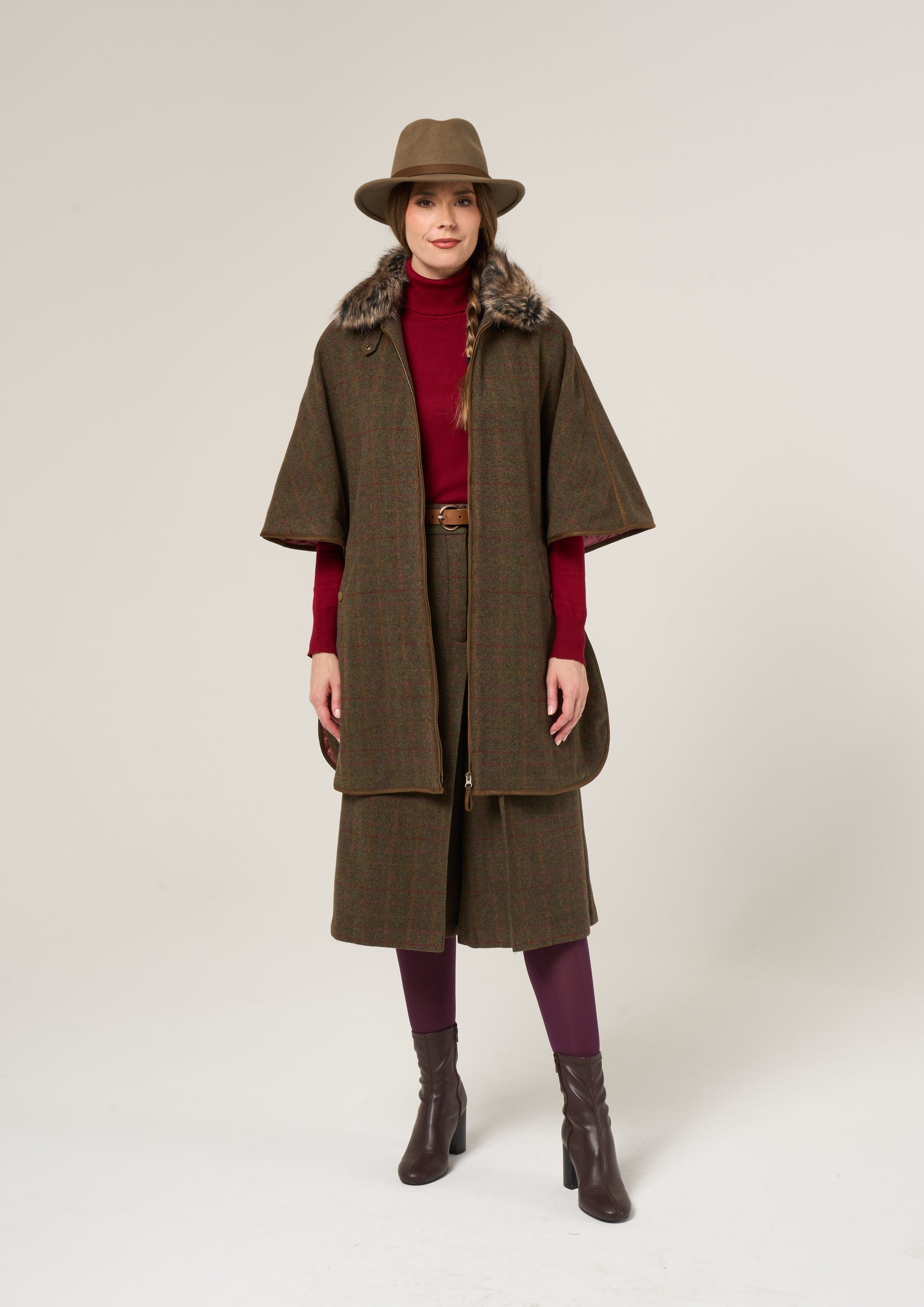 Surrey Ladies Tweed Cape In Hemlock