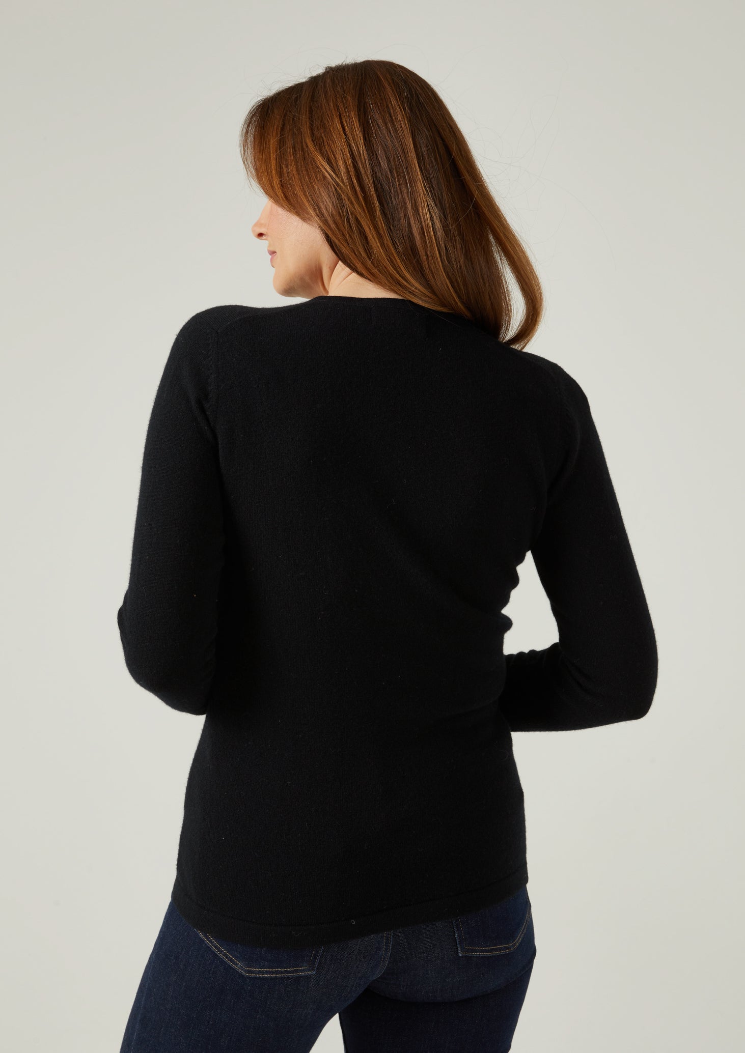 Ladies Geelong Lambswool Vee Neck Jumper In Black