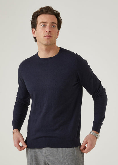 Cotton cashmere jumper in dark navy with crew neck.